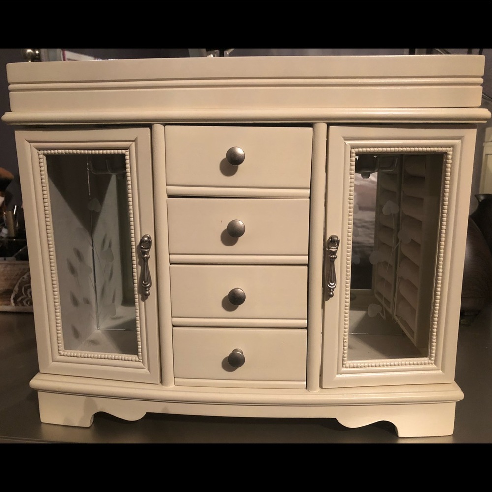 Real wood antique jewelry box